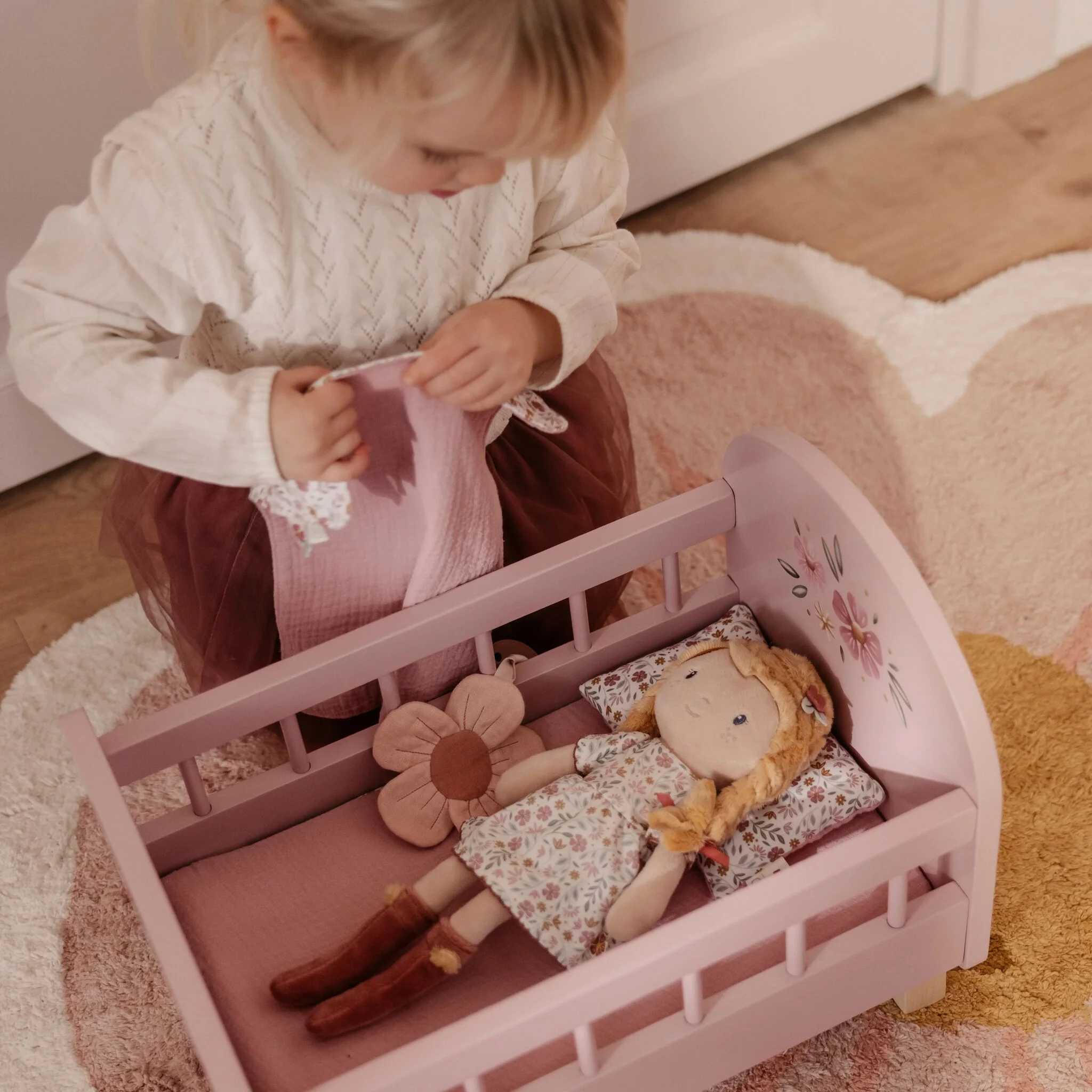 Little Dutch knuffelpop Julia - LD4668 - 35 cm - Afbeelding 4